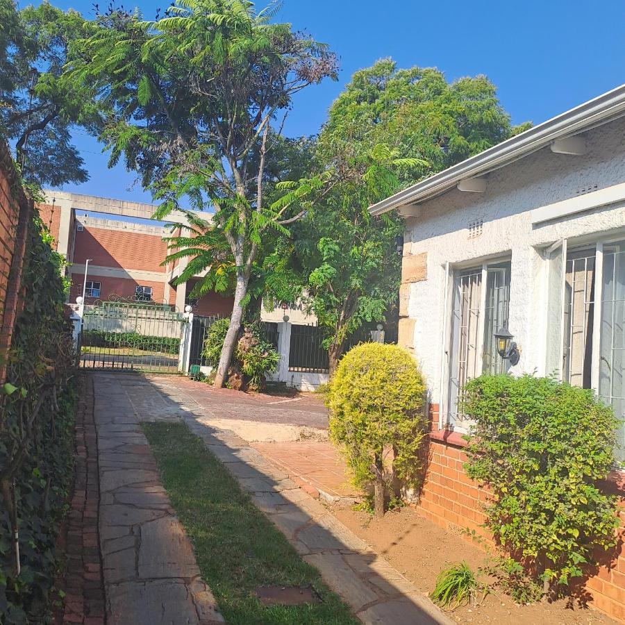 Moonlight Guesthouse Pretoria Exterior foto